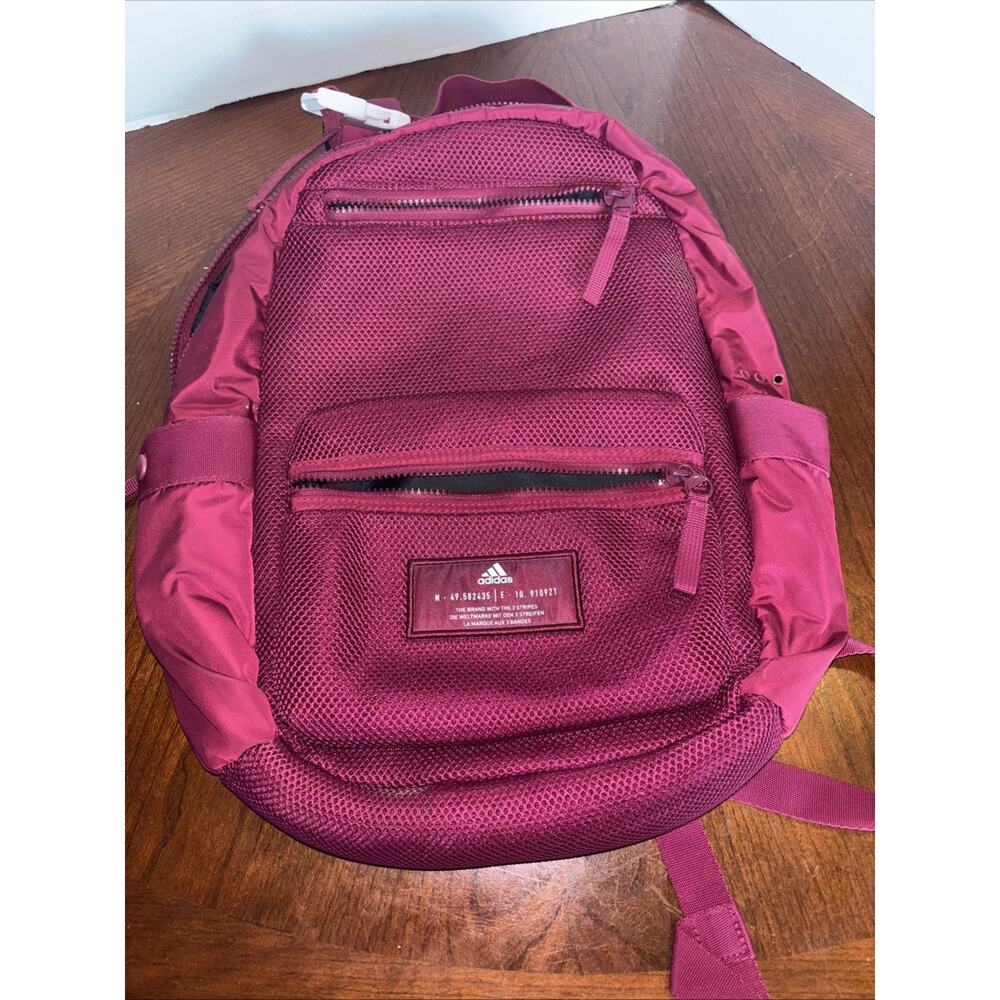 adidas Women's VFA 4 Backpack Purple Zippered Pockets Straps Buttons